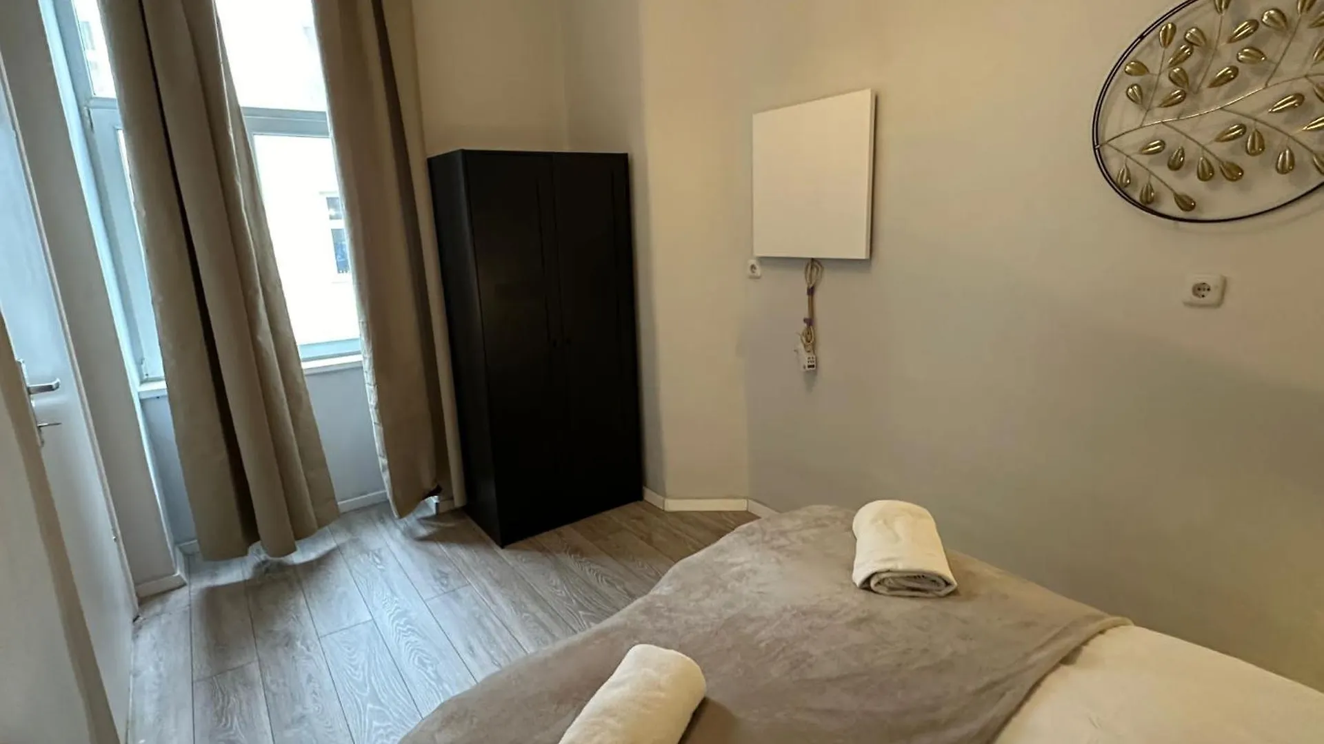 Budget-Friendly 2+1 Haven: Central Vienna Delight 0*,  Austria