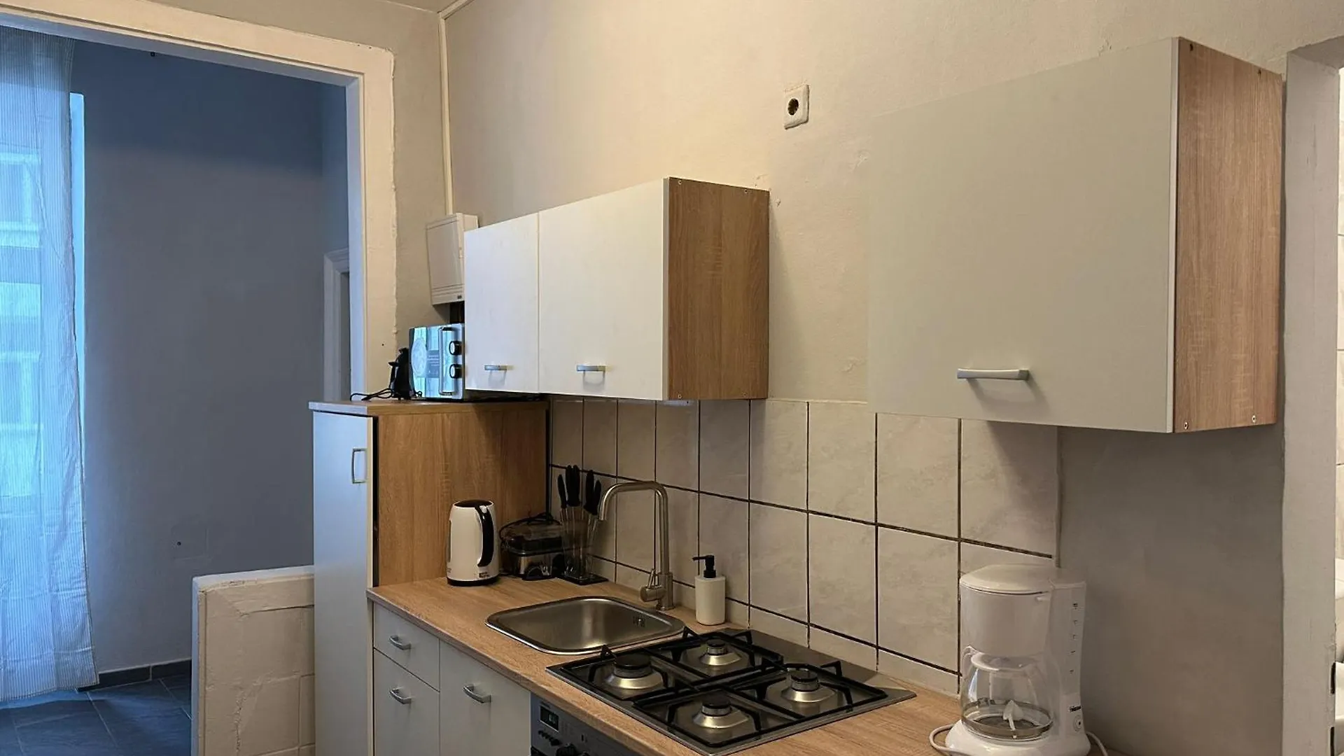 Budget-Friendly 2+1 Haven: Central Vienna Delight