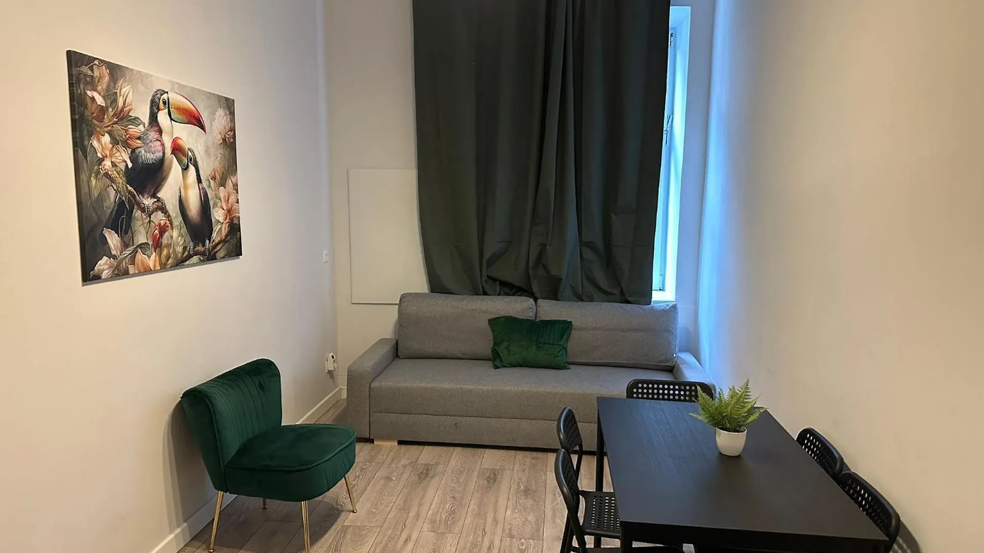 Budget-Friendly 2+1 Haven: Central Vienna Delight Austria